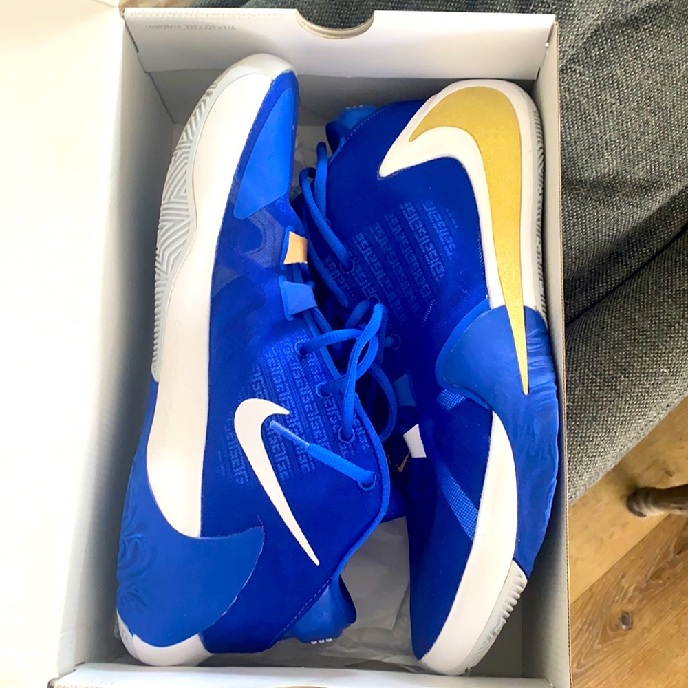 Size 13 Nike